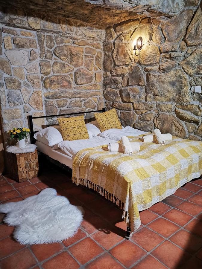 Hotel U Cisare Iii. Melnik Exterior photo
