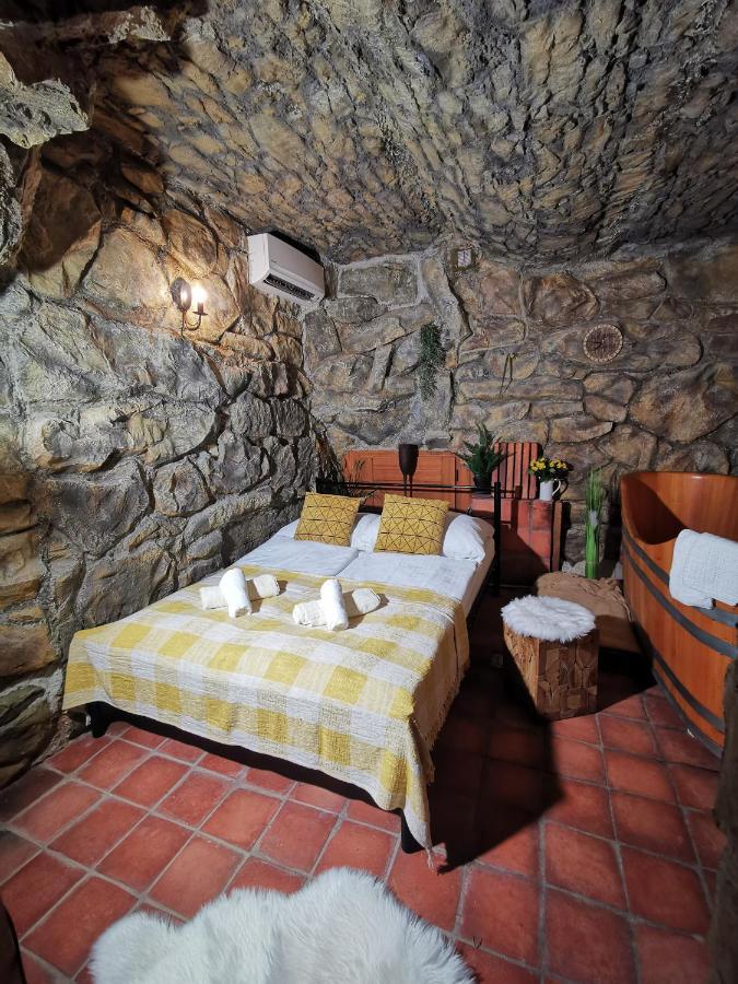 Hotel U Cisare Iii. Melnik Exterior photo