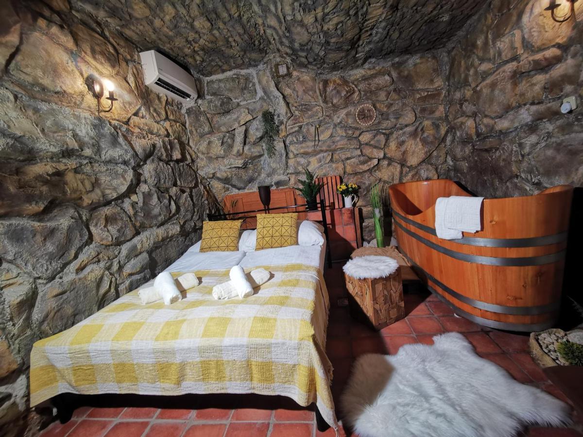 Hotel U Cisare Iii. Melnik Exterior photo